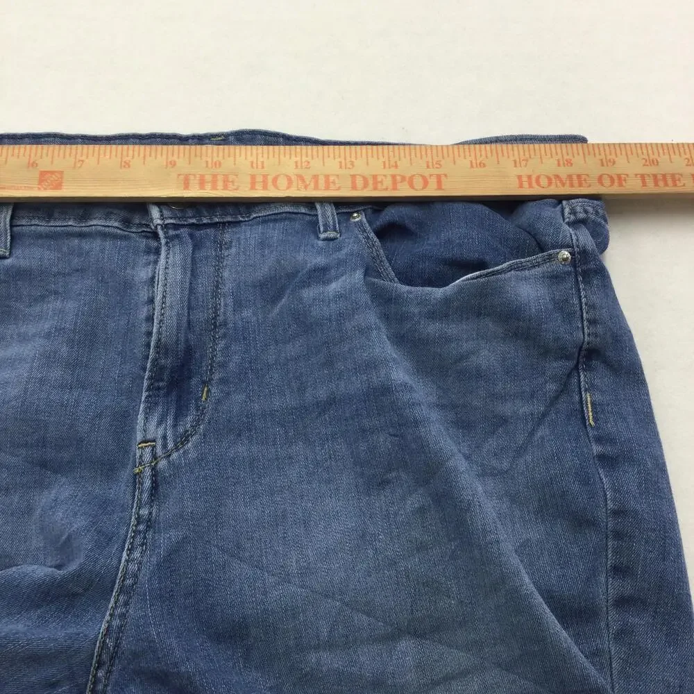 Signature by Levi Strauss brand signature